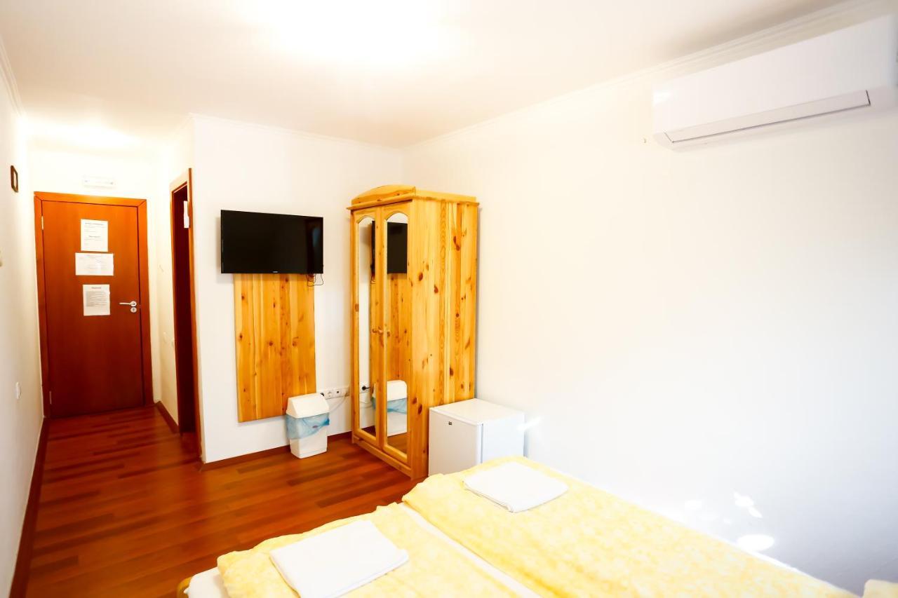 Bed and Breakfast Un Pizzico Di Italiano Etterem Es Panzio Ньиредьхаза Экстерьер фото